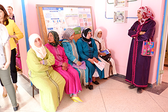6 Moroccan patients are awaiting ultrasound scans in Moroccan clinic